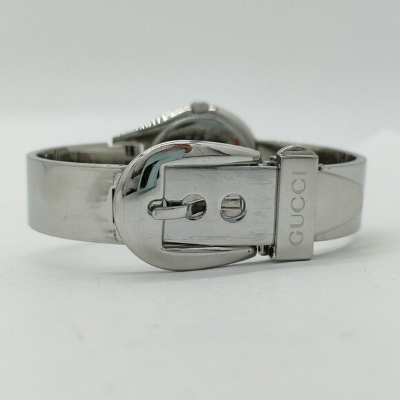 Gucci Watch 6700L  Black X Silver Bangle Watch - Picture 5 of 9
